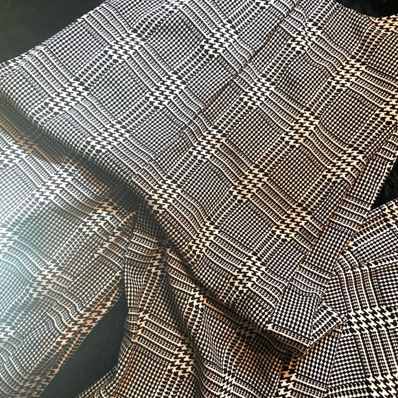 Houndstooth Two Piece Overall/ Jumper Set - Picture 5 of 5